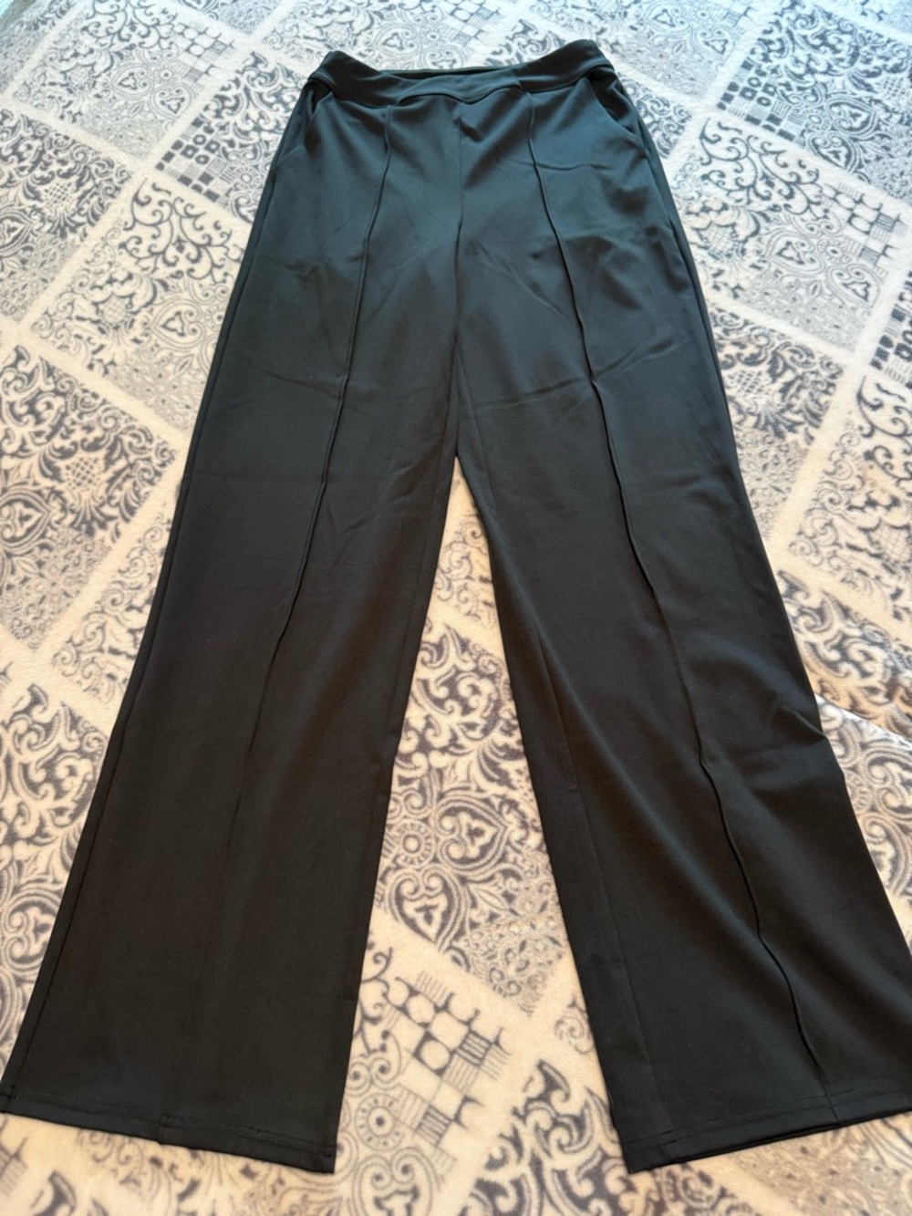 Black Wide-Leg Pull-On Pants - Women